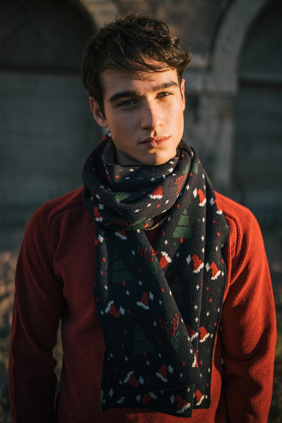 Bufanda hombre color marino motivos navideños