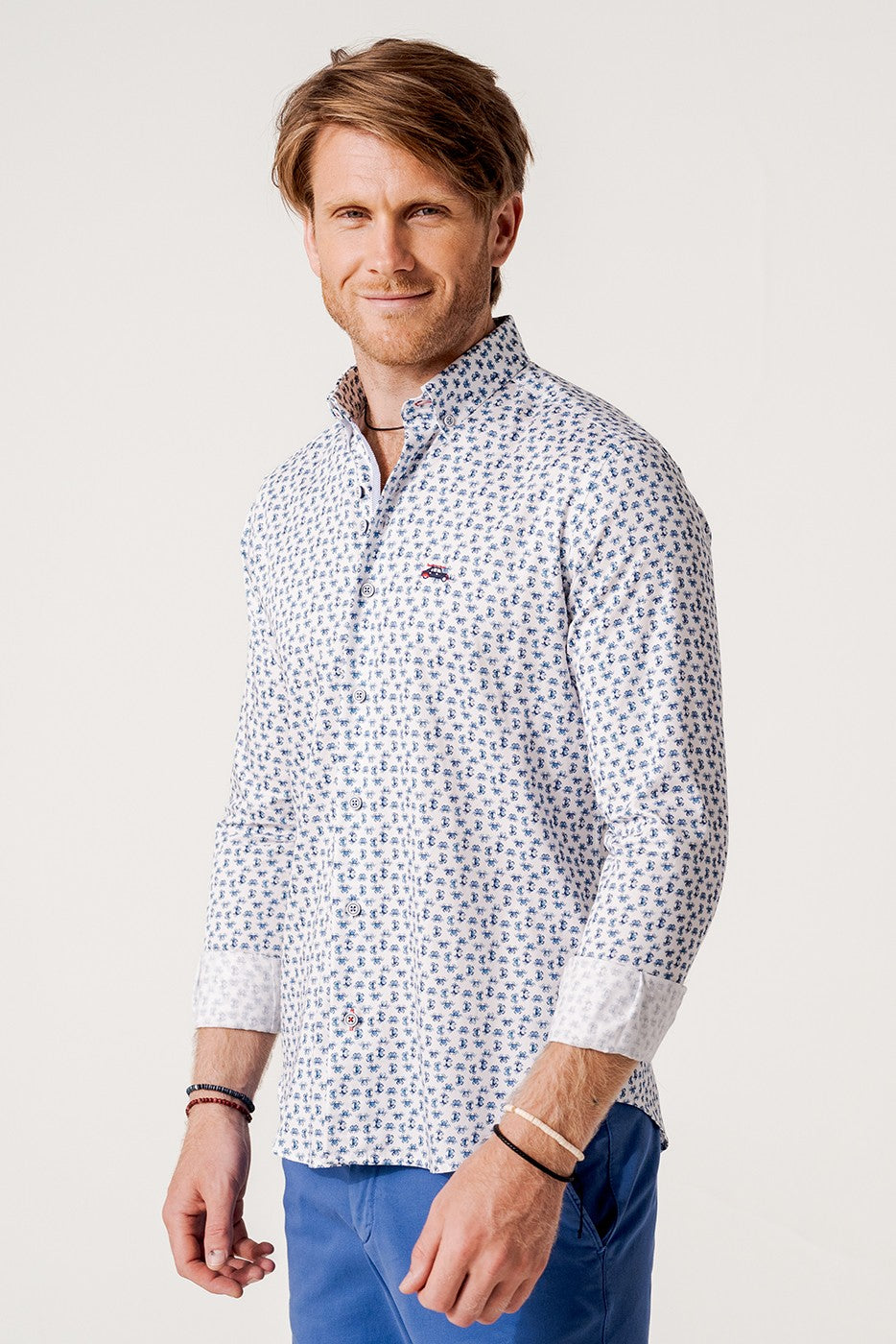 Camisa hombre regular fit cangrejos azules