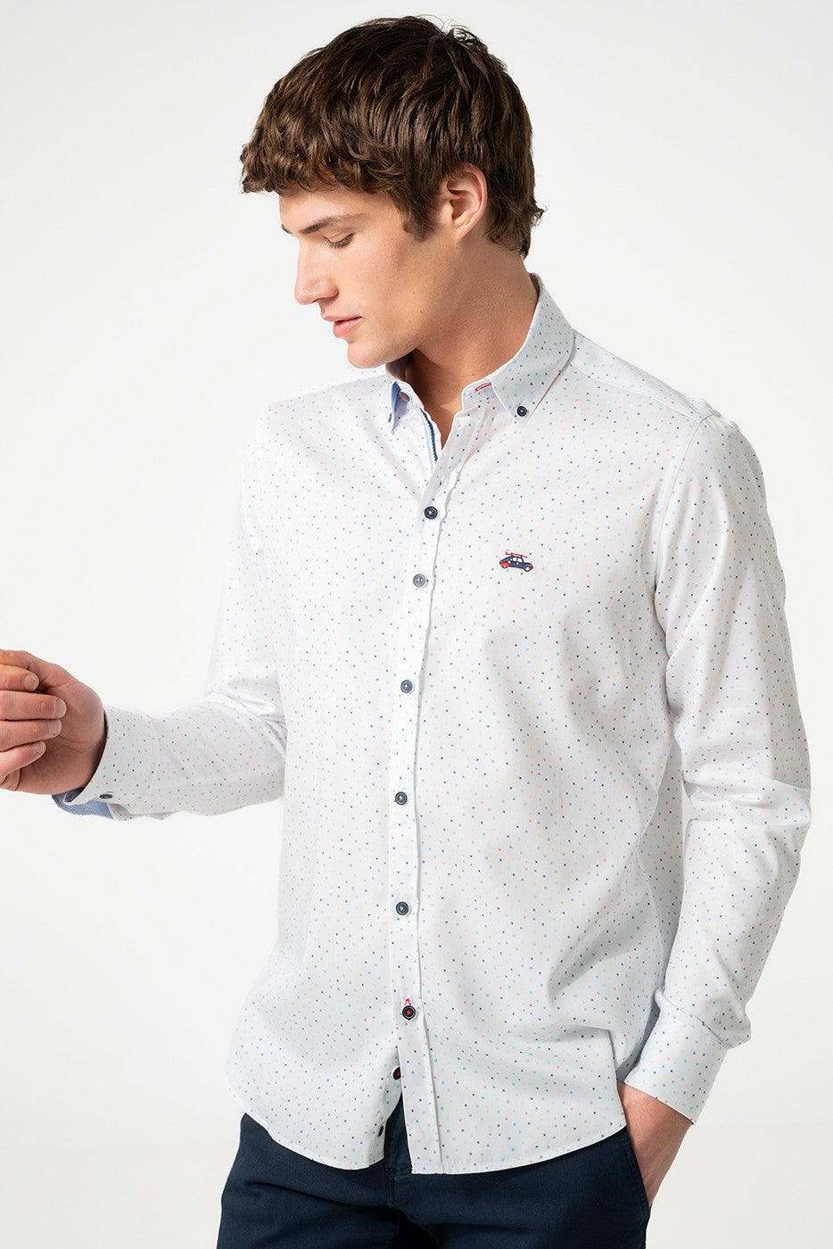 Camisa hombre estampado figuras geométricas