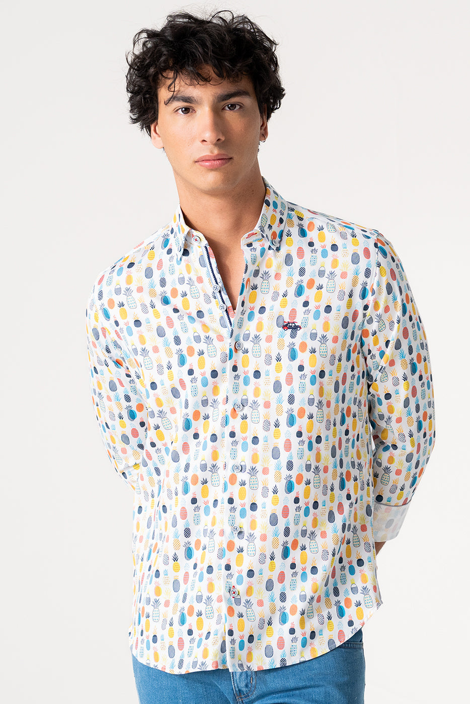 Camisa estampado piñas colores hombre slim fit