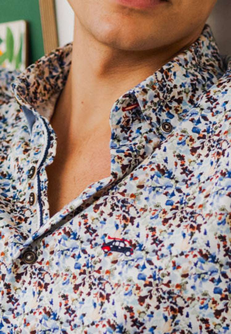 Camisa hombre multicolor motivos florales