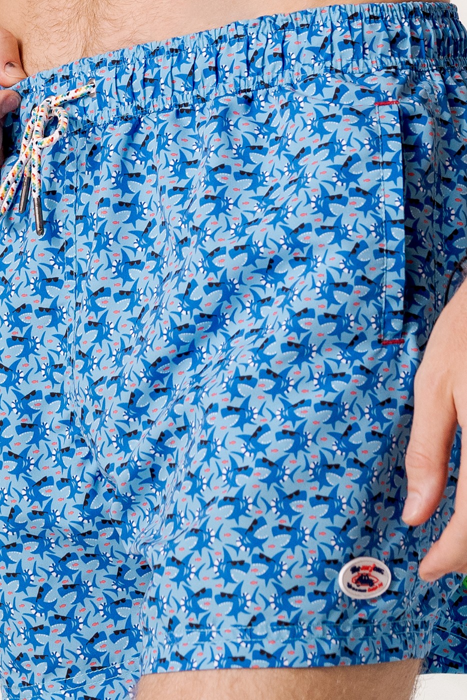 Bañador tiburones cool azul celeste