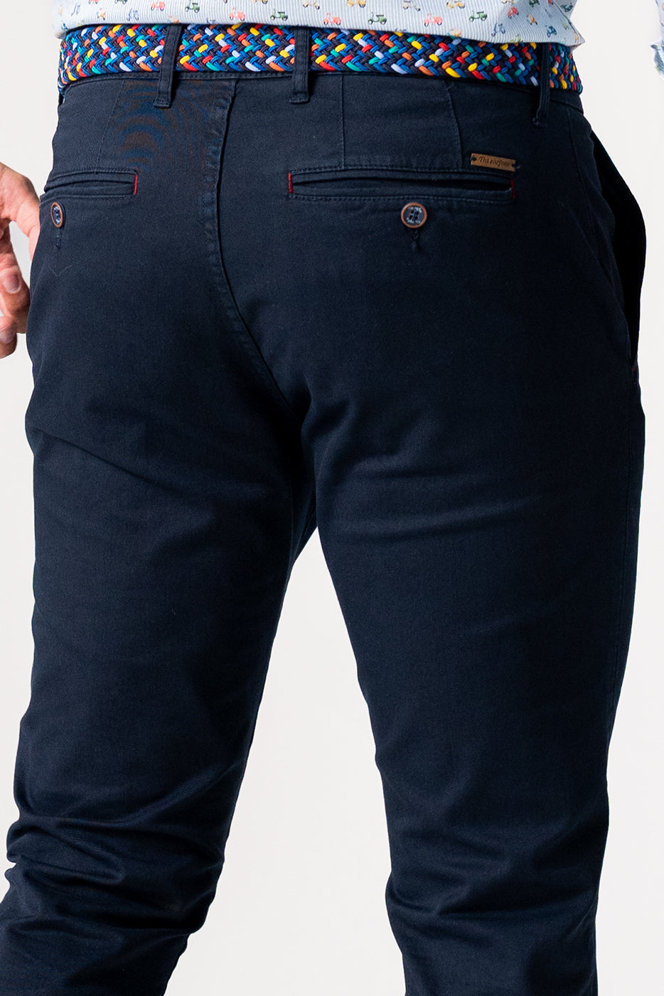Pantalón chino marino slim fit