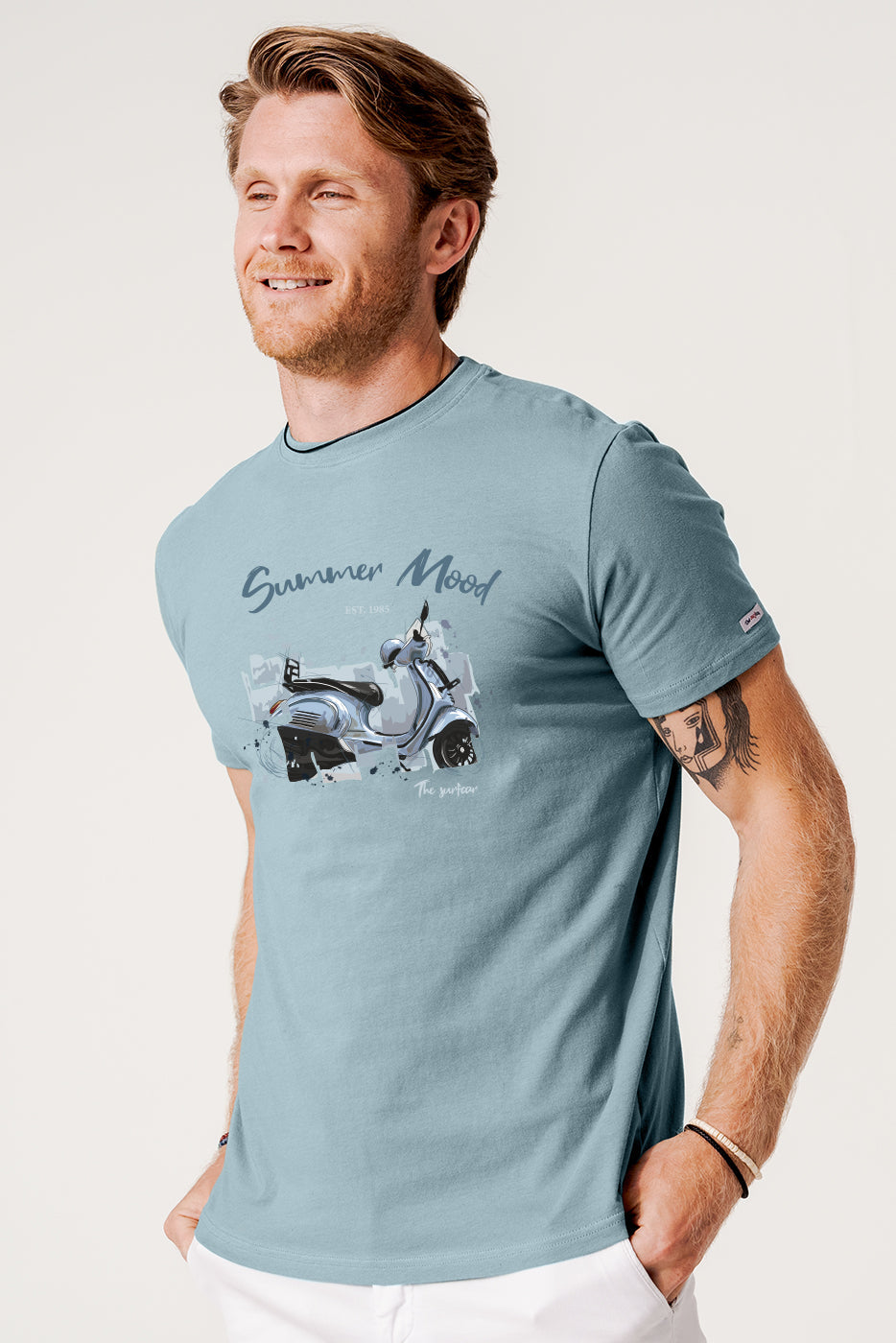 Camiseta hombre azul estampado vespa