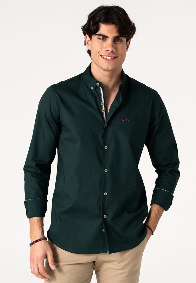 Camisa hombre lisa verde botella botón