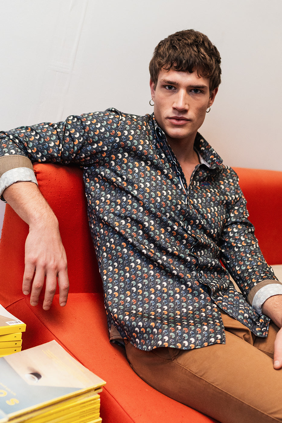 Camisa estampada cascos de moto hombre