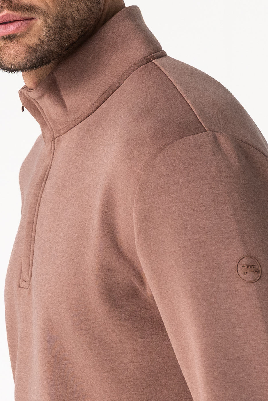 Jersey técnico marrón claro de punto fino con cremallera
